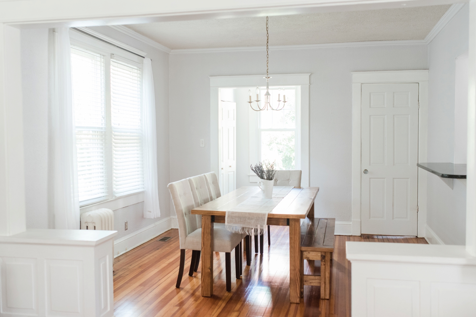 diy-farmhouse-table-ana-white-southern-nuetral-dining-room-photo_6406.jpg
