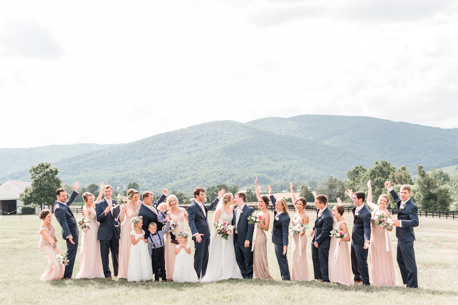 king-family-vineyard-charlottesville-virginia-blush-wedding-photo_0990.jpg
