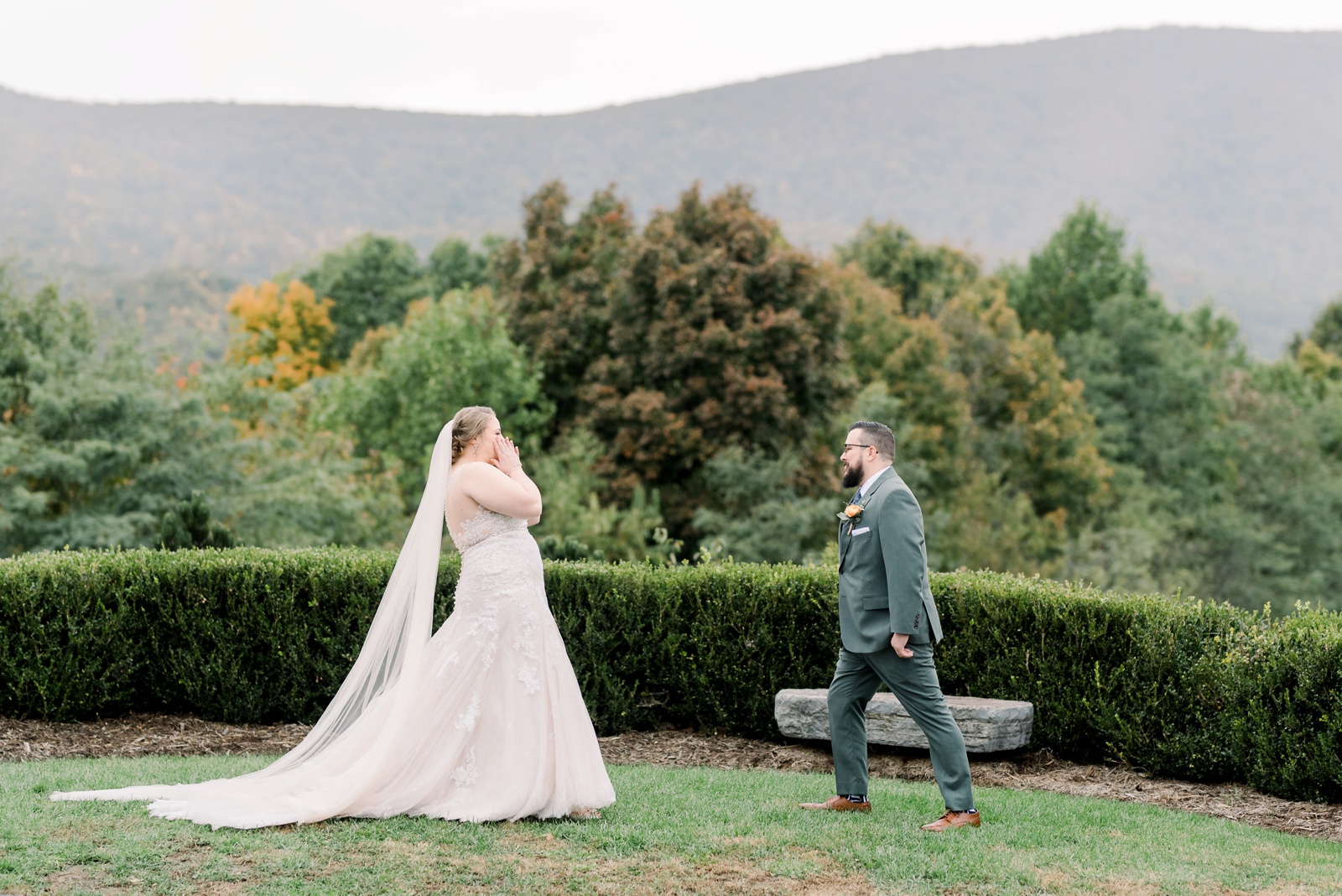 irvine-estate-lexington-virginia-fall-mountain-wedding-photographer-photo_6357.jpg