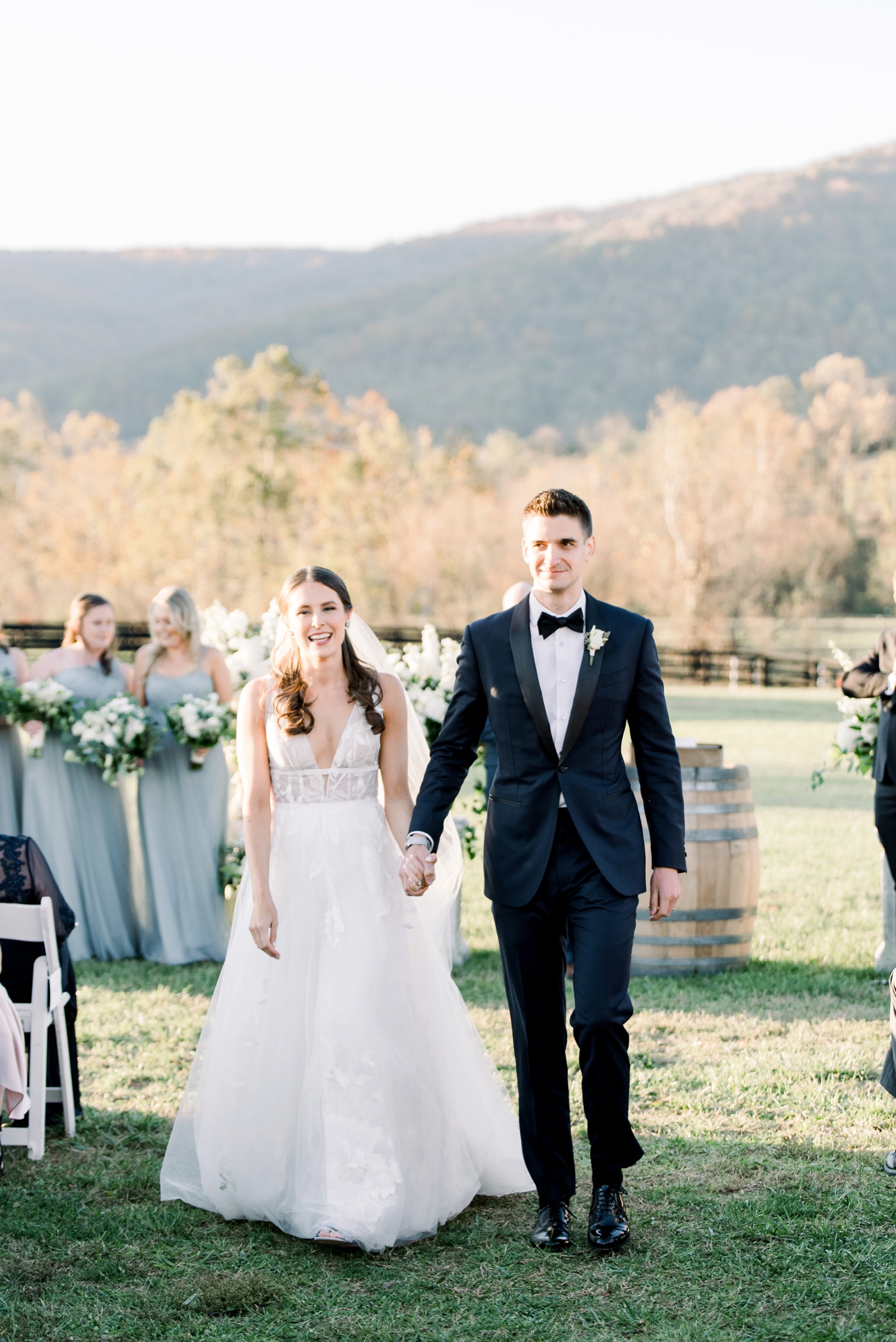 king-family-vineyards-charlottesville-virginia-fall-wedding-photo_9135.jpg