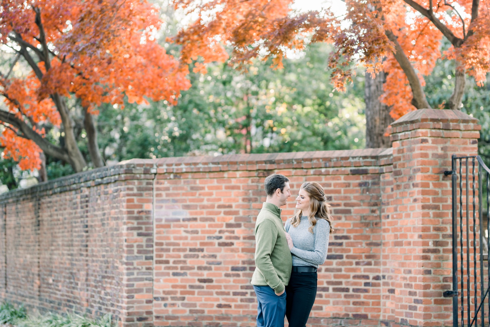 richmond-virginia-monument-avenue-state-capitol-fall-engagement-session-photo_9189.jpg