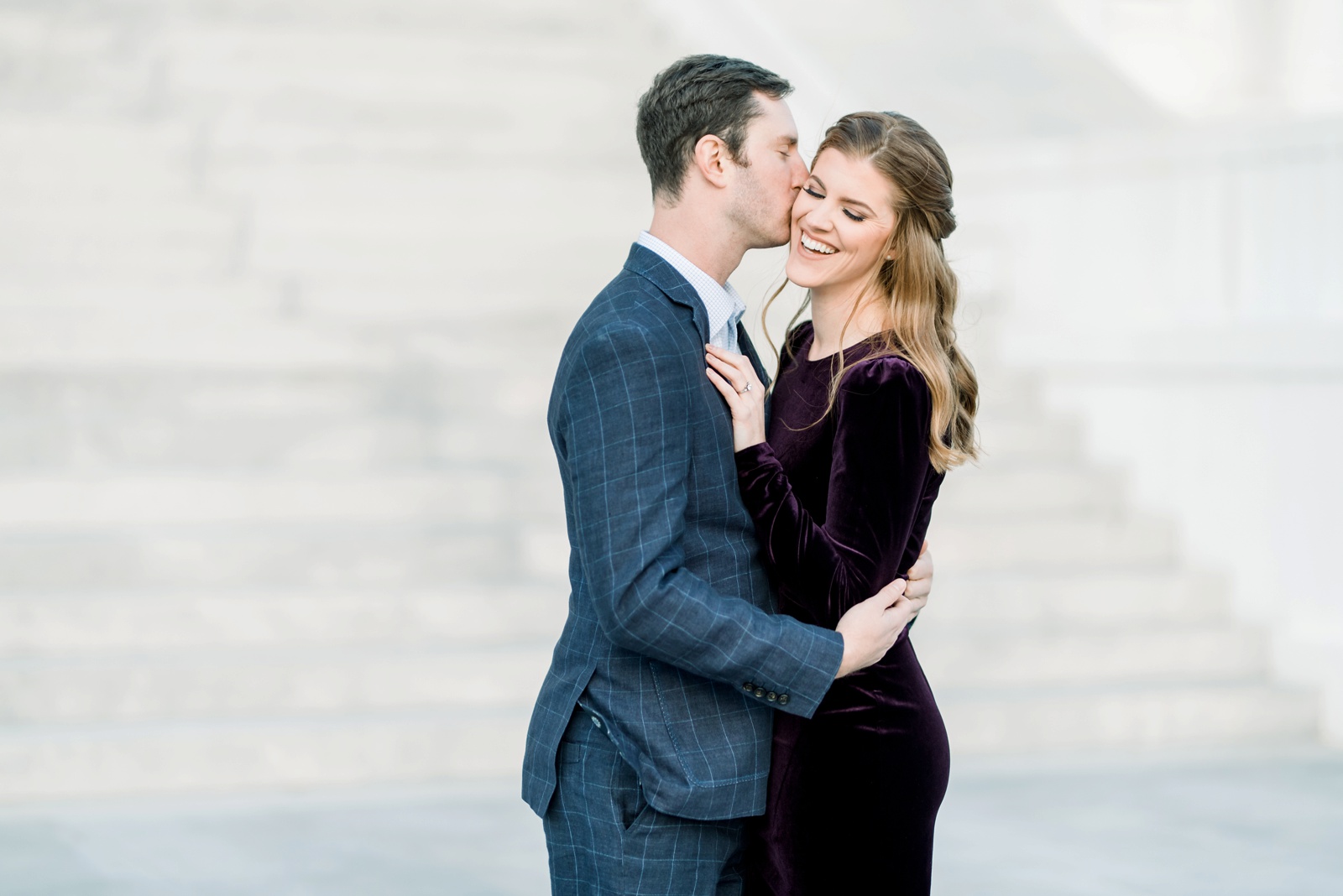 richmond-virginia-monument-avenue-state-capitol-fall-engagement-session-photo_9216.jpg