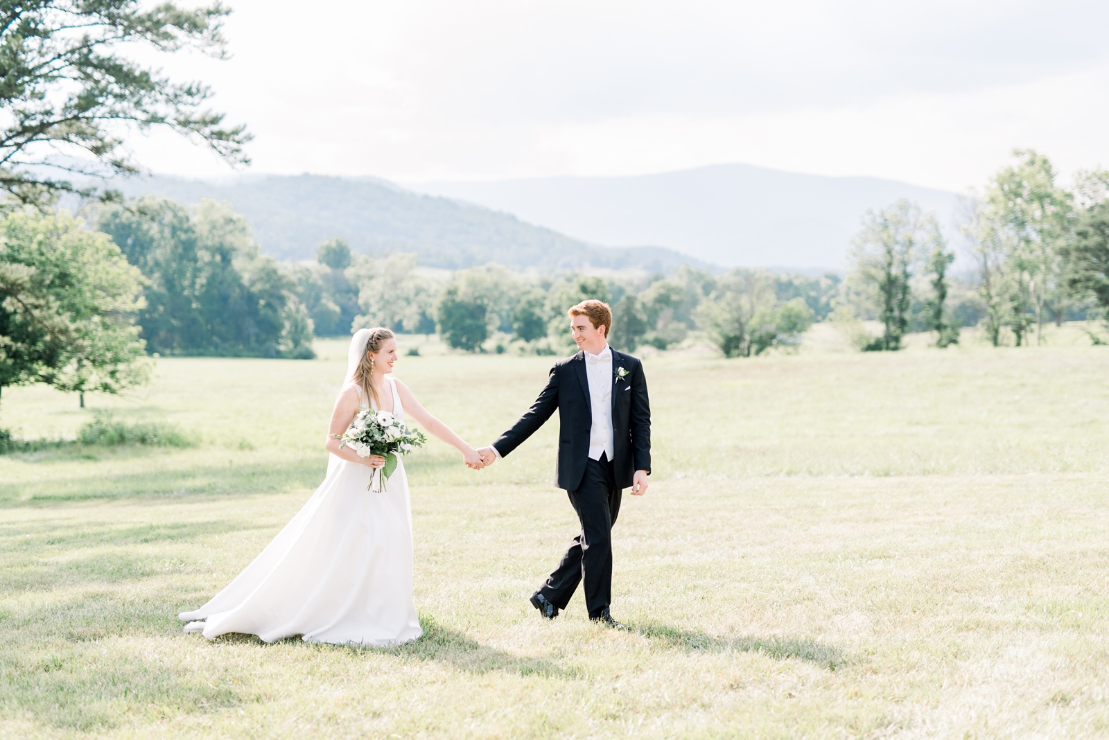 Barn-at-Edgewood-Virginia-Summer-Wedding-Photographer-Photo1338.JPG