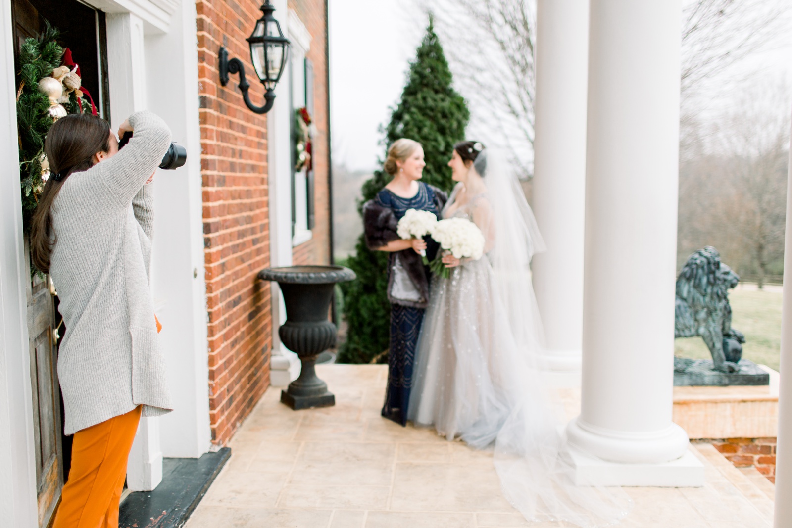 Virginia-wedding-photographer-behind-the-scenes-photo_0181.jpg