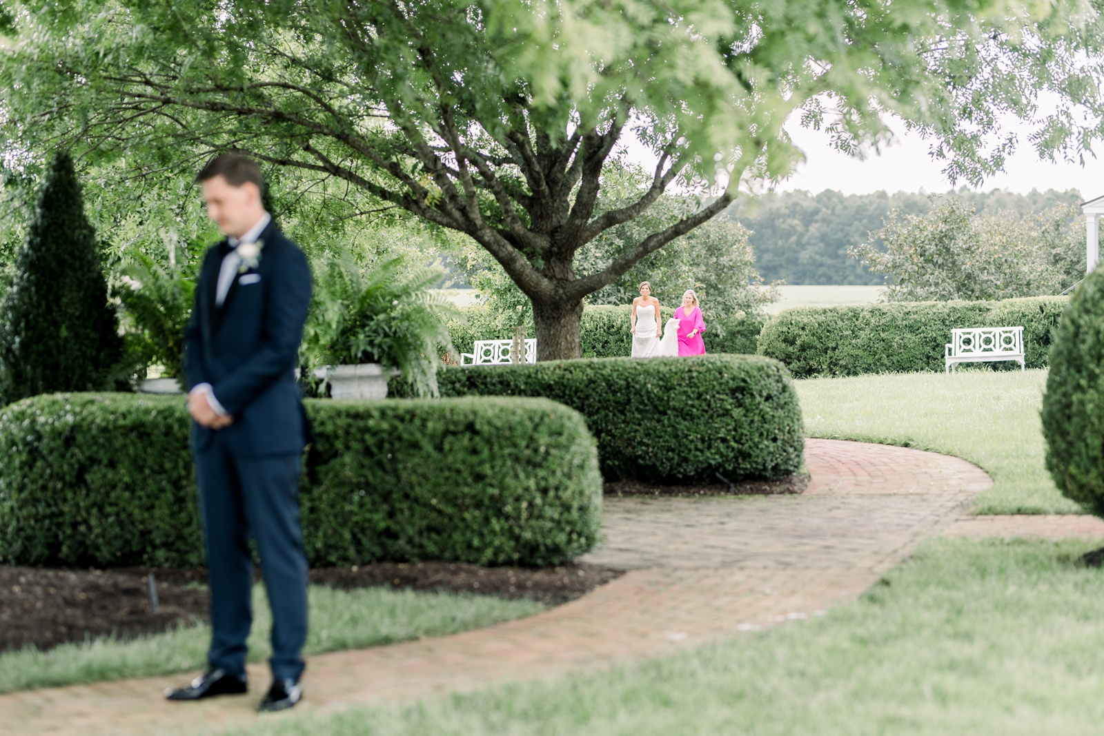 Virginia-wedding-photographer-behind-the-scenes-photo_0230.jpg