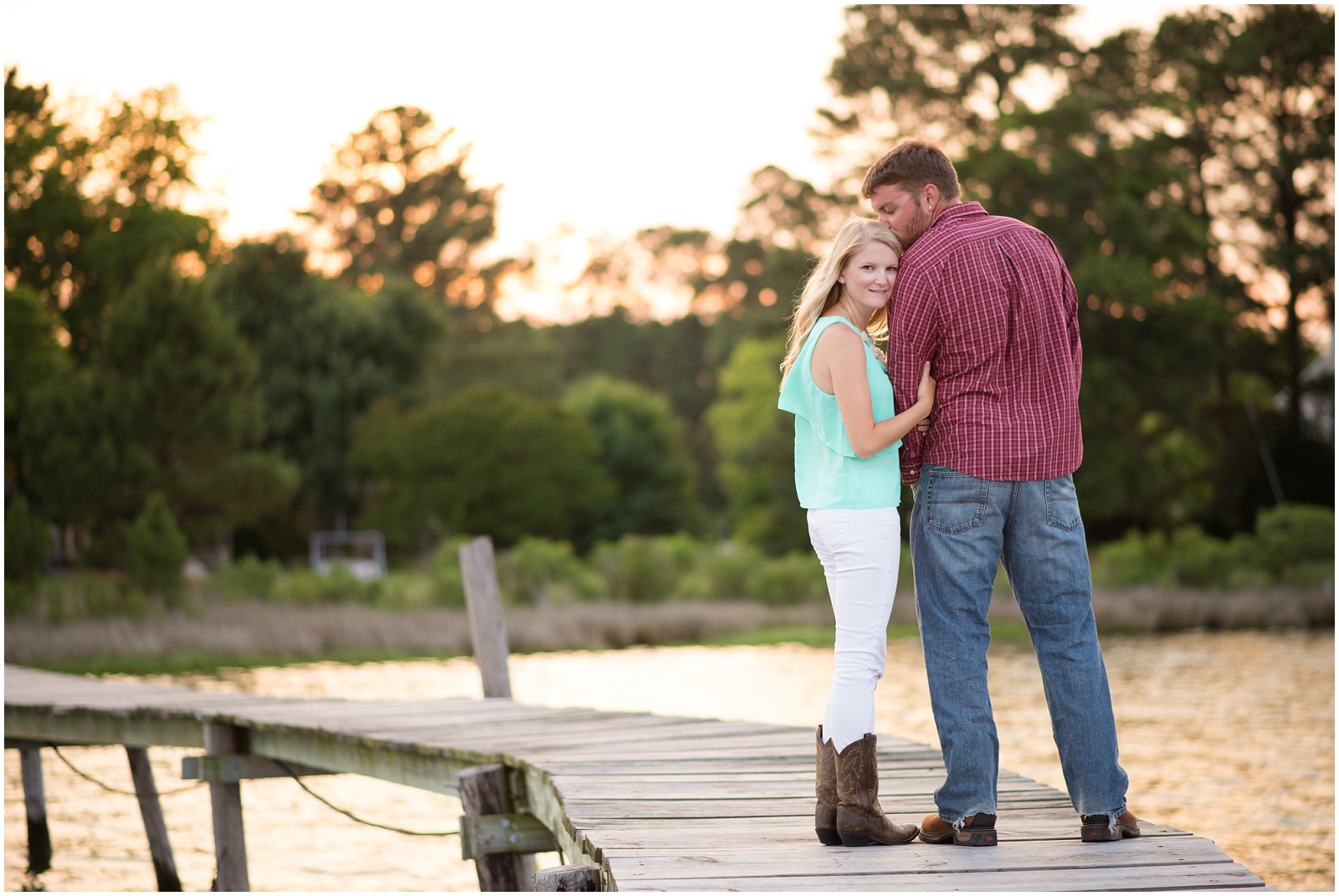 dare yorktown beach hogge silver lab puppy engagement pictures