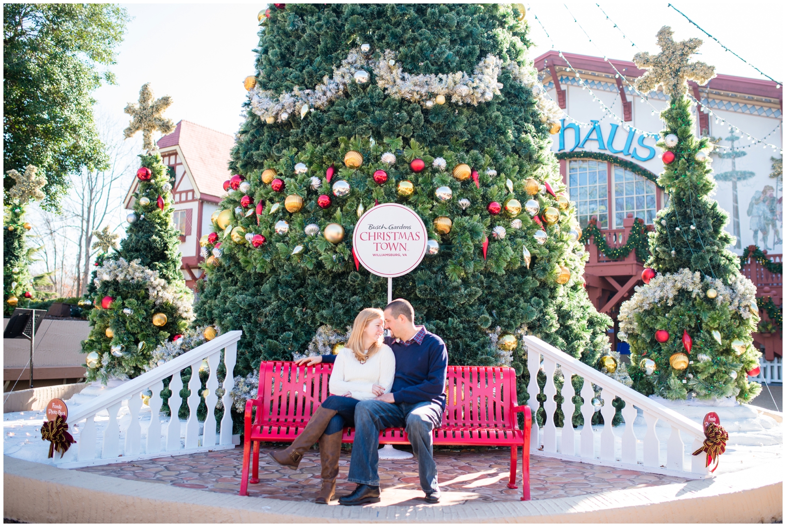 busch gardens williamsburg christmastown virginia engagement pictures