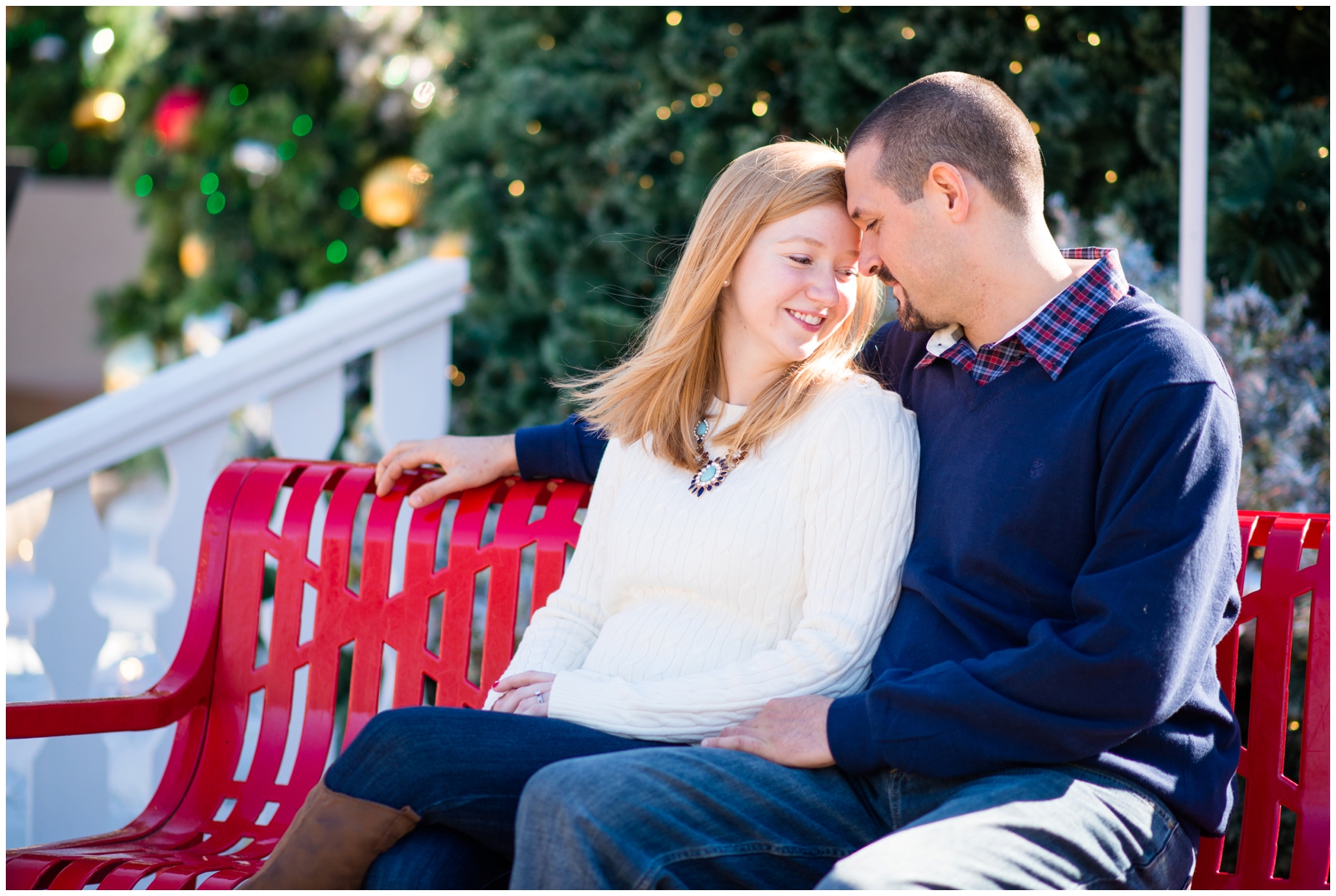 busch gardens williamsburg christmastown virginia engagement pictures