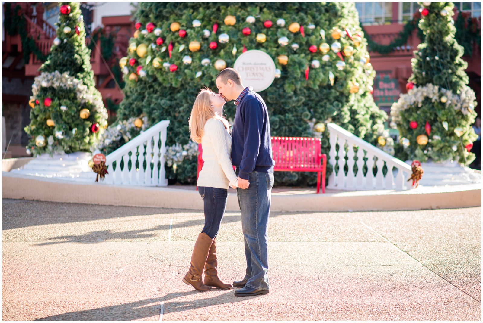 busch gardens williamsburg christmastown virginia engagement pictures