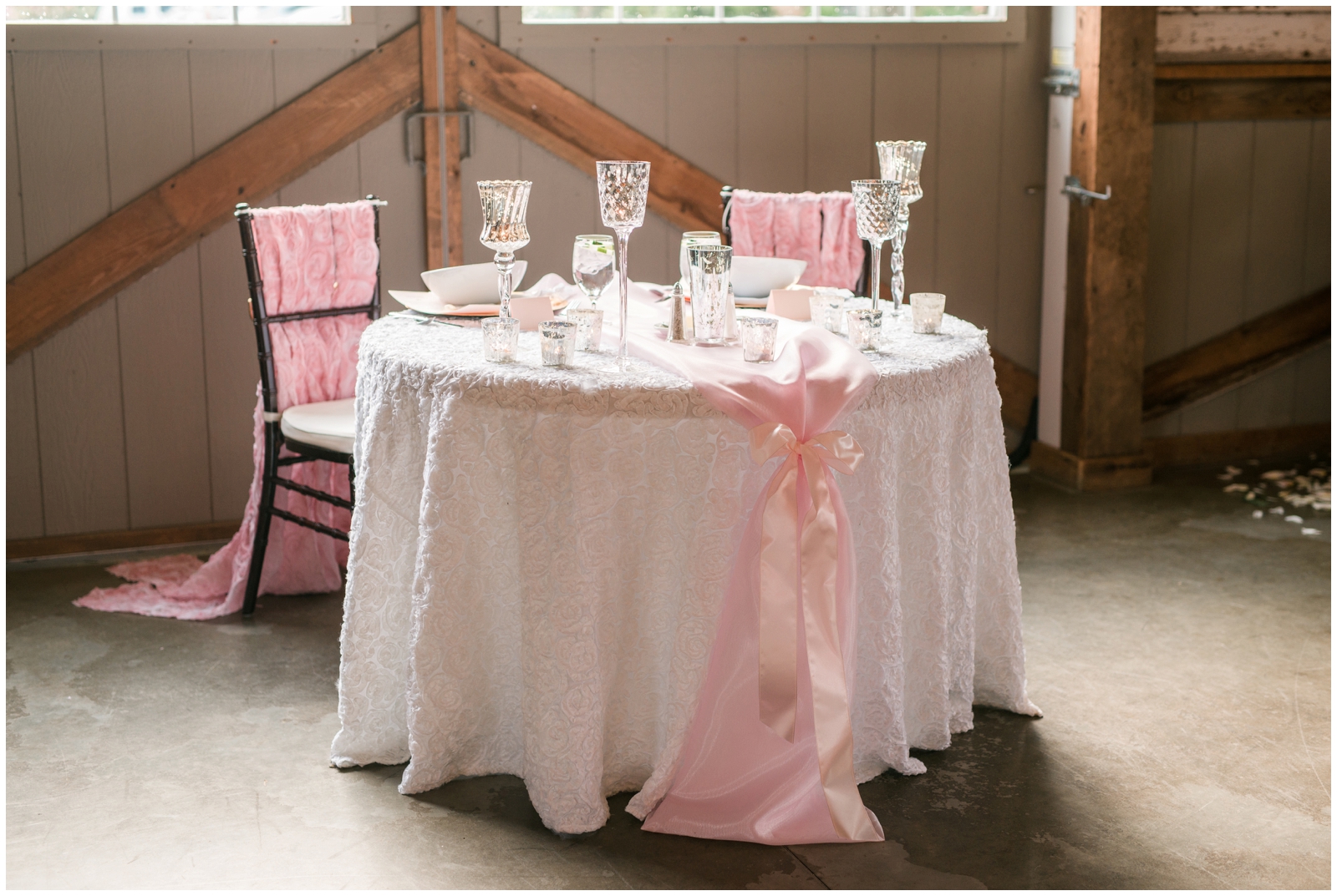 blush pink richmond virginia cannon memorial chapel vintager inn wedding photographer