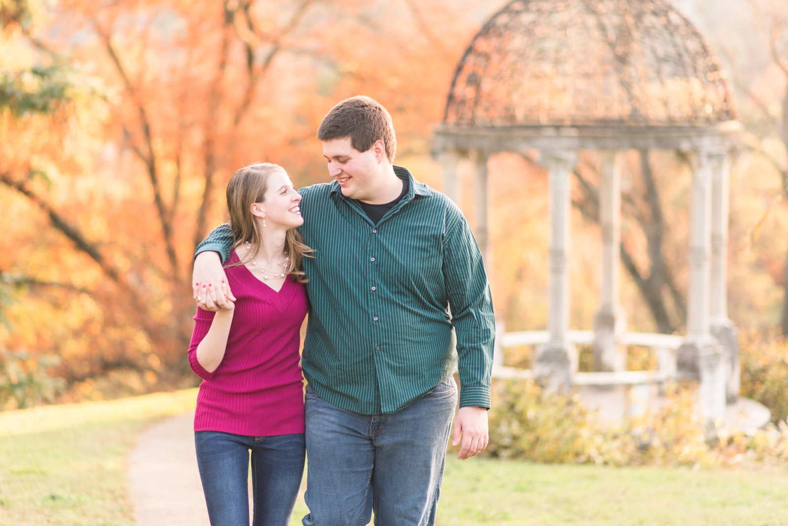 maymont richmond virginia fall engagement session by va wedding photographer