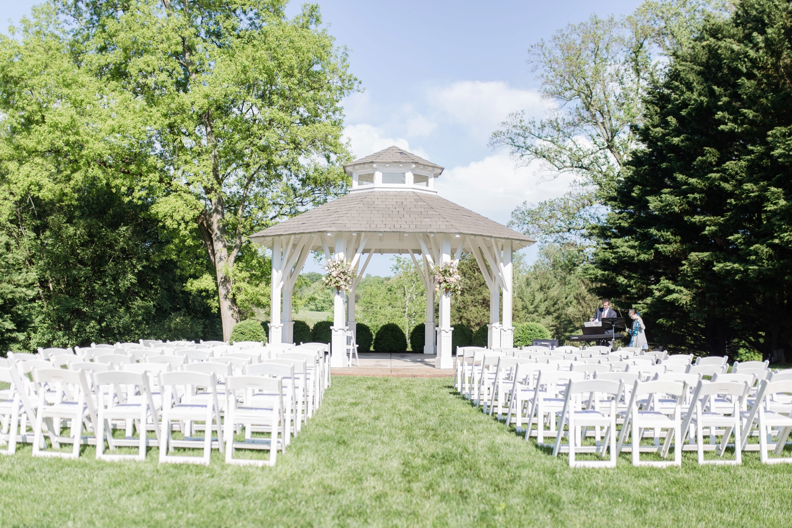 fauquier springs country club warrenton virginia navy and peach spring wedding 