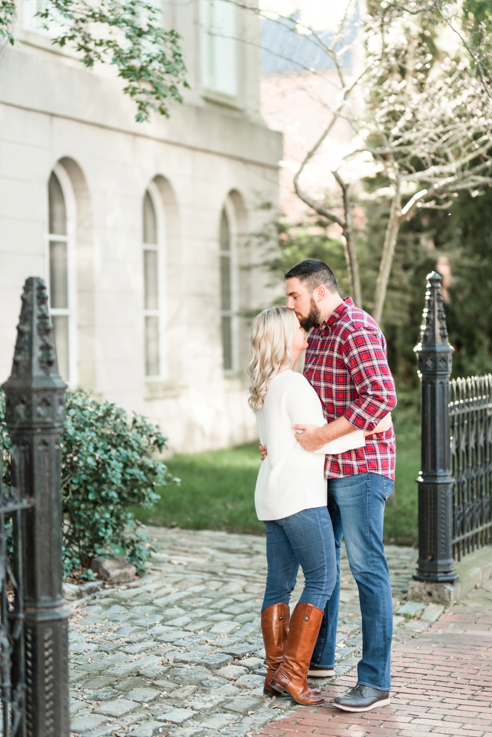 downtown-norfolk-virginia-fall-engagement-session-photo_2300.jpg