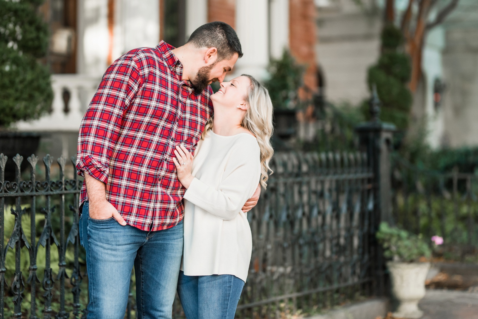 downtown-norfolk-virginia-fall-engagement-session-photo_2308.jpg