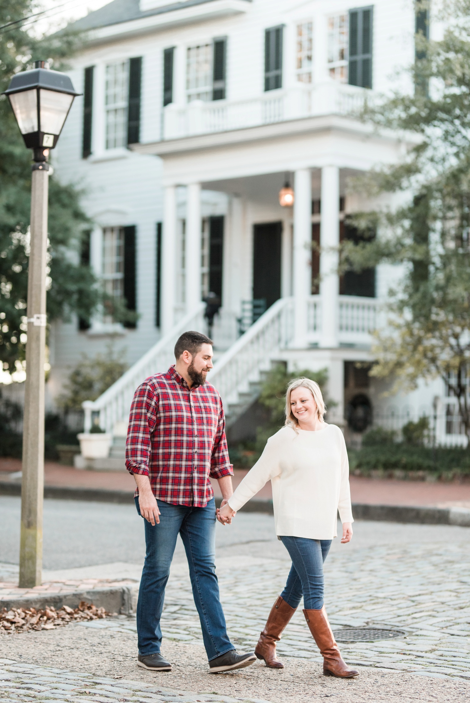 downtown-norfolk-virginia-fall-engagement-session-photo_2315.jpg